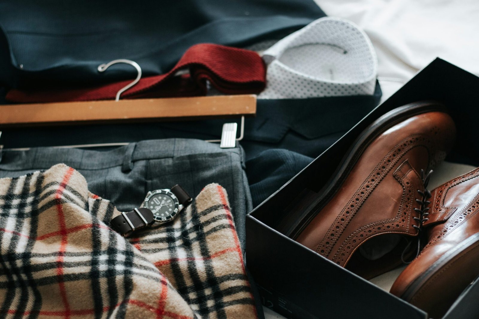 Panduan Mix and Match Outfit untuk Gaya Casual dan Formal