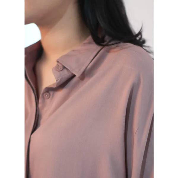Ixora Odele Oversized Shirt - Kemeja Wanita Oversized - Image 2
