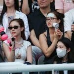 Artis papan atas yang terlihat hadir di pembukaan tur dunia BLACKPINK, Dari Jihyo dan Nayeon TWICE hingga J‑Hope BTS